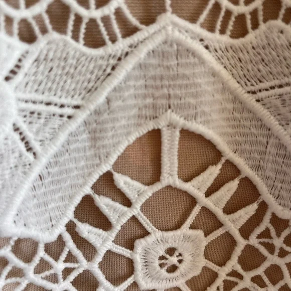 Lulu’s Sway Away White Crotchet Lace Dress Size Small - Picture 6 of 11